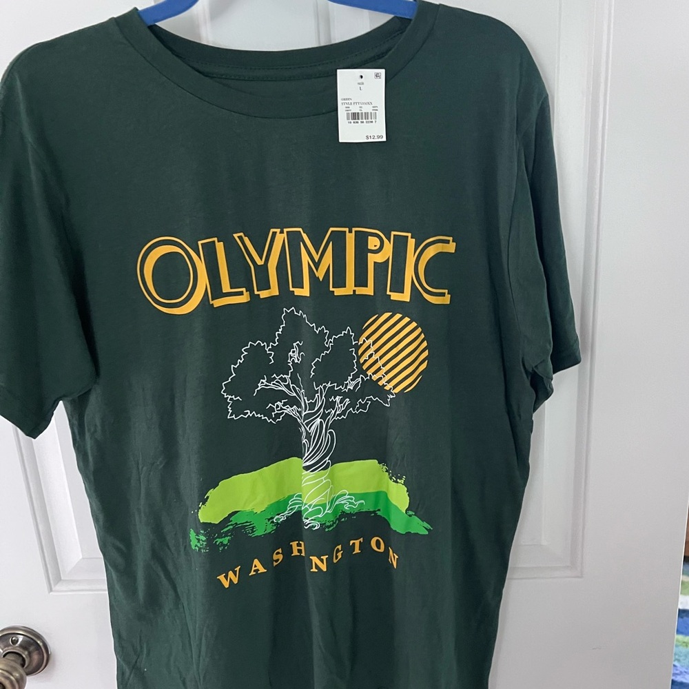 Green Olympic Washington T-Shirt NWT